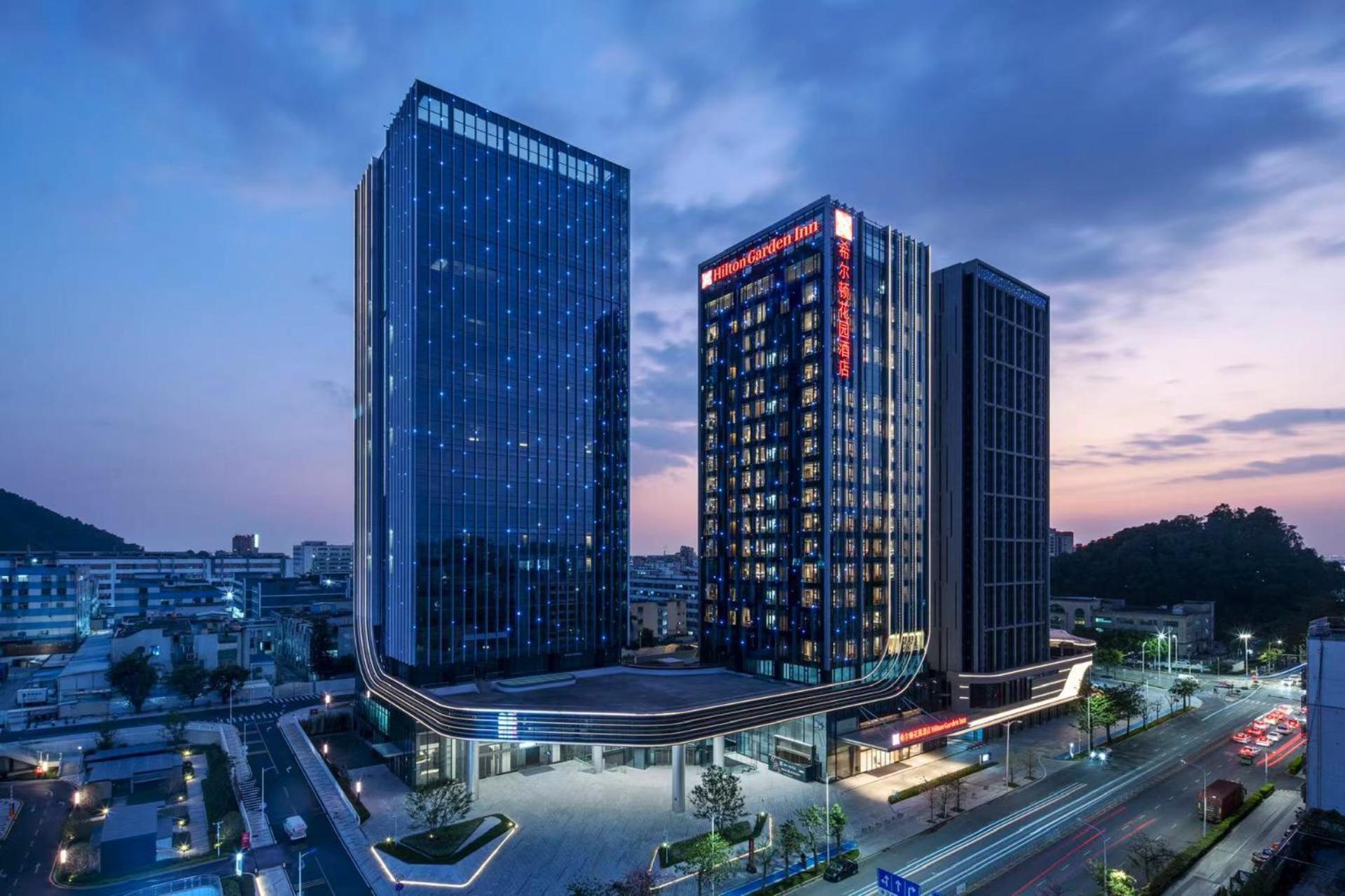 Hilton Garden Inn Shenzhen Airport,Enjoy 24-Hour One Way Free Delivery From Hotel To Shenzhen Baoan Airport On The Hour Thẩm Quyến Ngoại thất bức ảnh