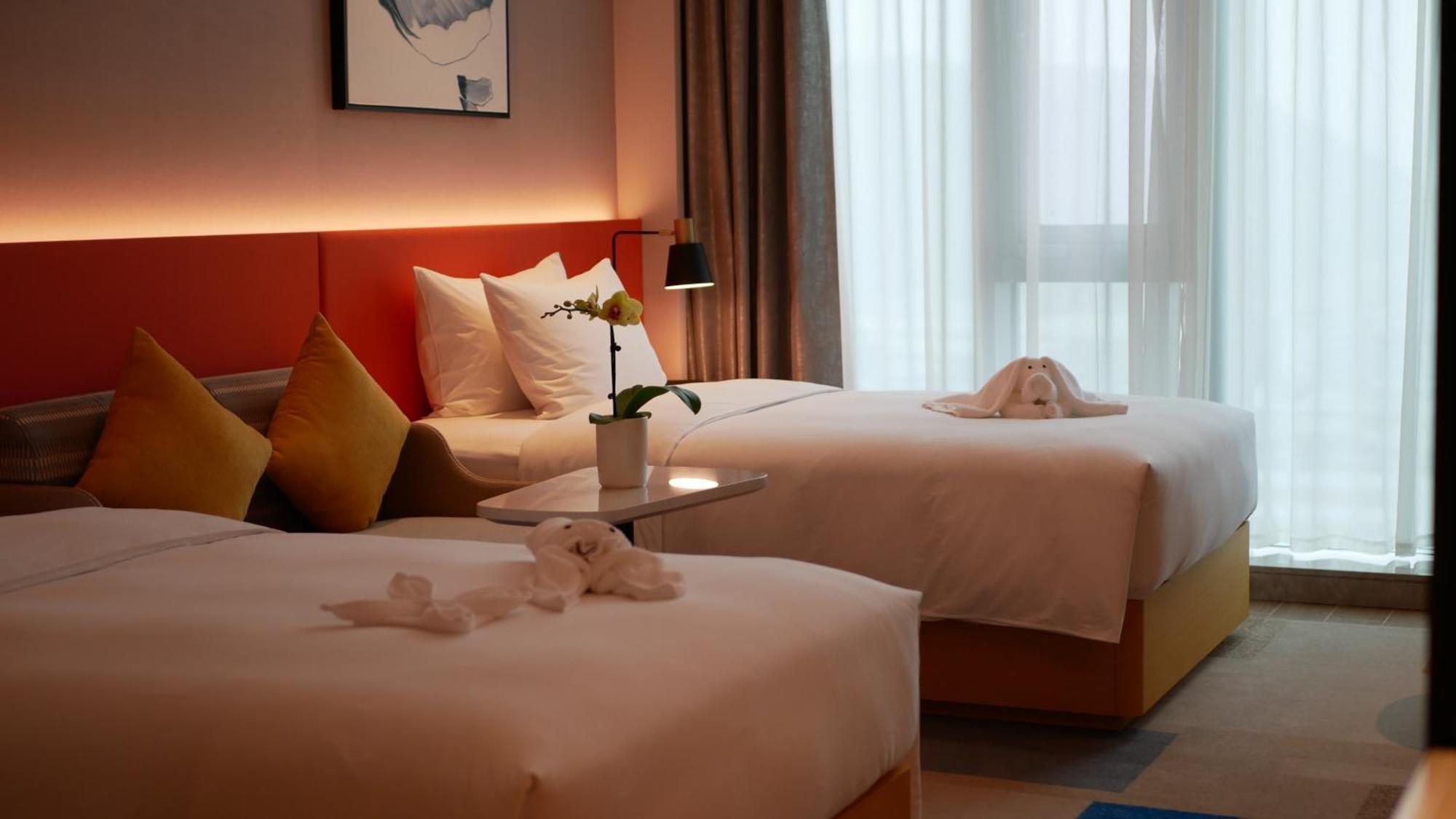 Hilton Garden Inn Shenzhen Airport,Enjoy 24-Hour One Way Free Delivery From Hotel To Shenzhen Baoan Airport On The Hour Thẩm Quyến Ngoại thất bức ảnh