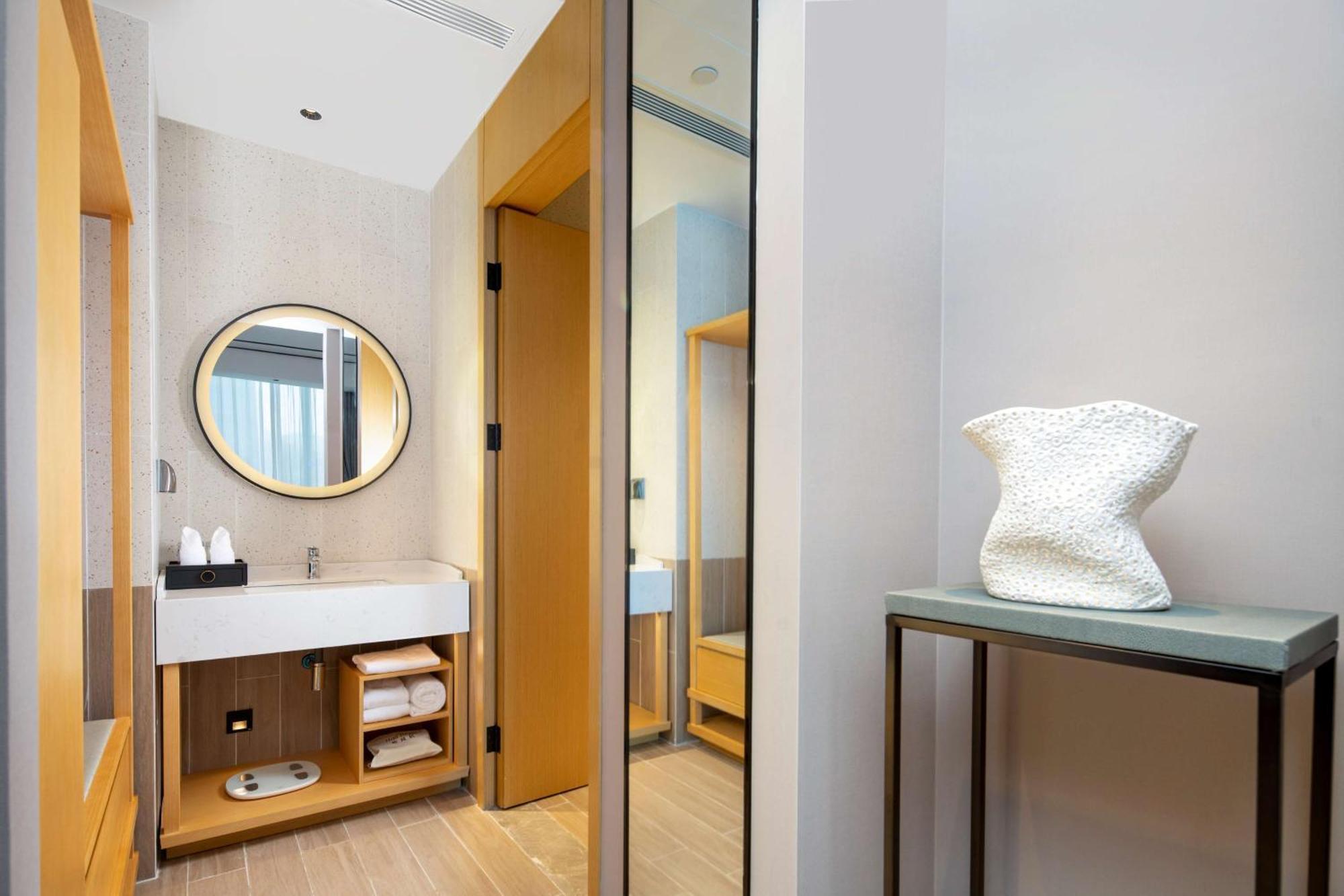Hilton Garden Inn Shenzhen Airport,Enjoy 24-Hour One Way Free Delivery From Hotel To Shenzhen Baoan Airport On The Hour Thẩm Quyến Ngoại thất bức ảnh