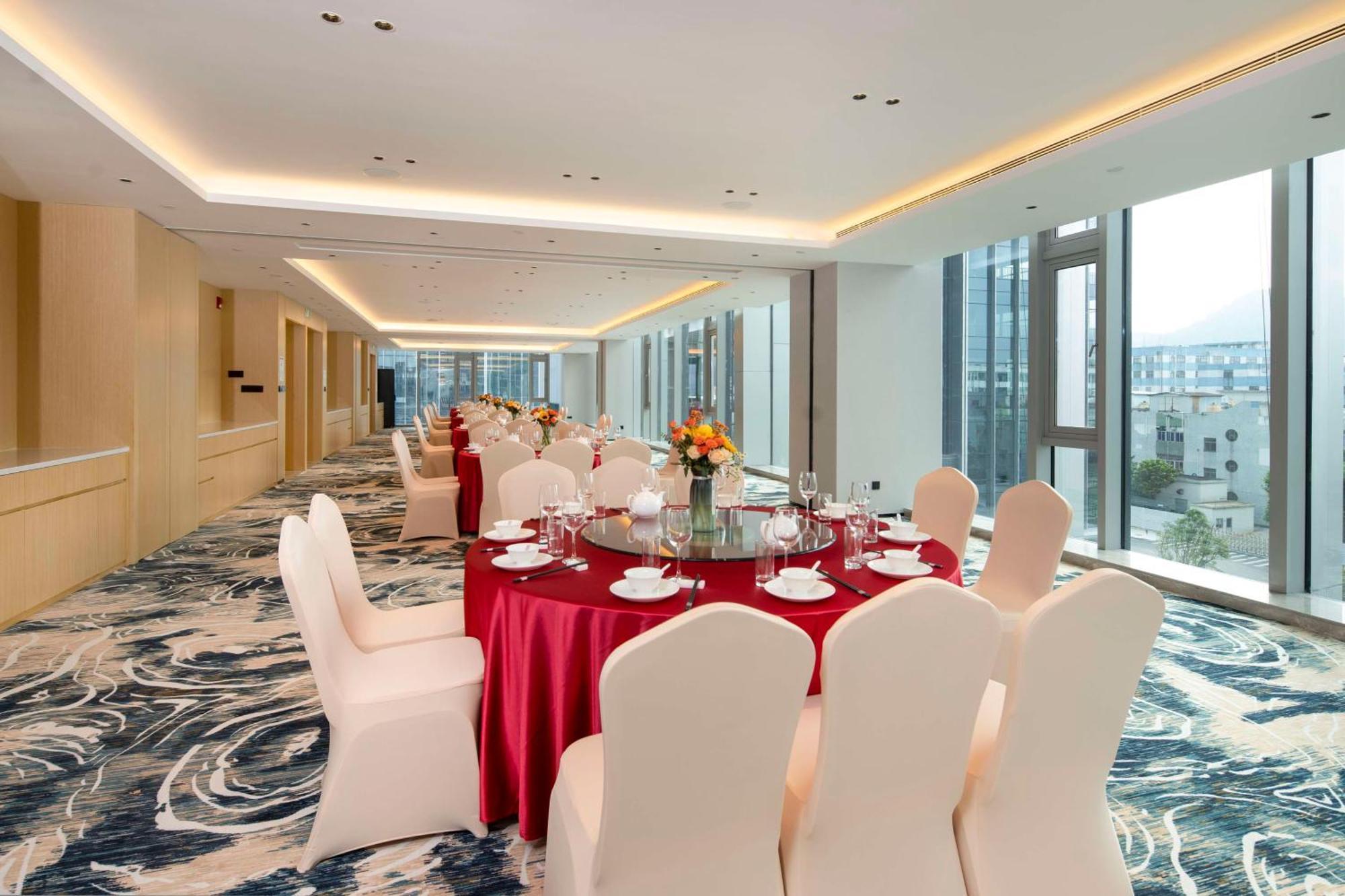 Hilton Garden Inn Shenzhen Airport,Enjoy 24-Hour One Way Free Delivery From Hotel To Shenzhen Baoan Airport On The Hour Thẩm Quyến Ngoại thất bức ảnh