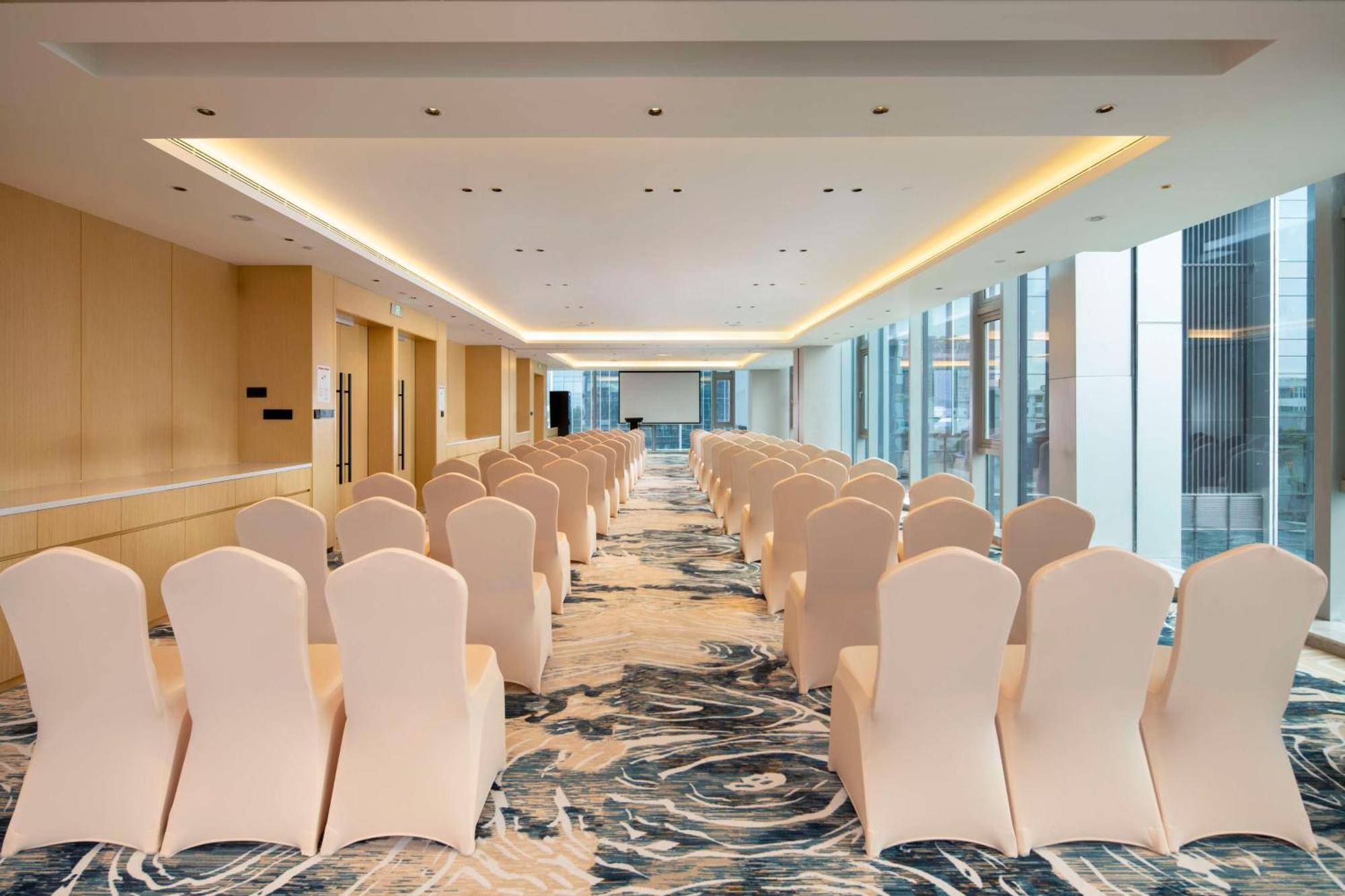 Hilton Garden Inn Shenzhen Airport,Enjoy 24-Hour One Way Free Delivery From Hotel To Shenzhen Baoan Airport On The Hour Thẩm Quyến Ngoại thất bức ảnh