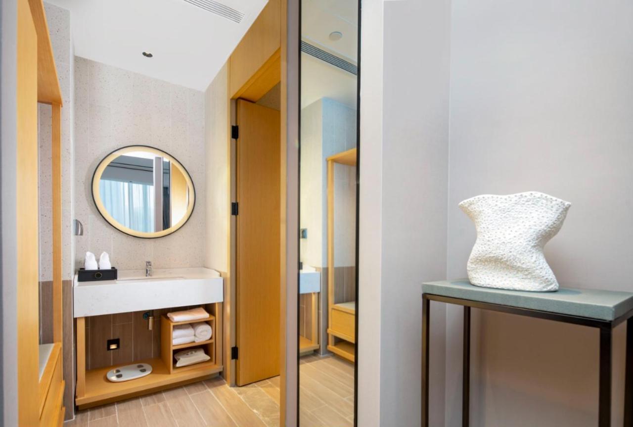 Hilton Garden Inn Shenzhen Airport,Enjoy 24-Hour One Way Free Delivery From Hotel To Shenzhen Baoan Airport On The Hour Thẩm Quyến Ngoại thất bức ảnh